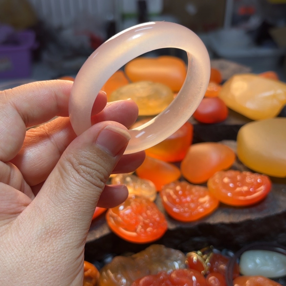 石英质玉手镯未镶嵌菁*