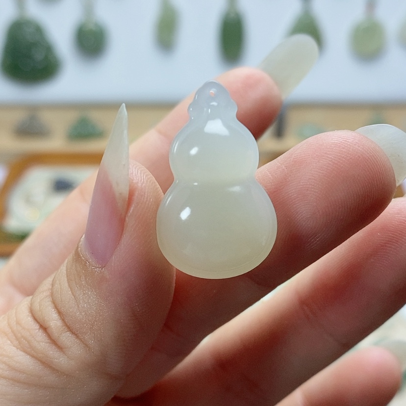 【闪购商品】颈饰未镶嵌和田玉