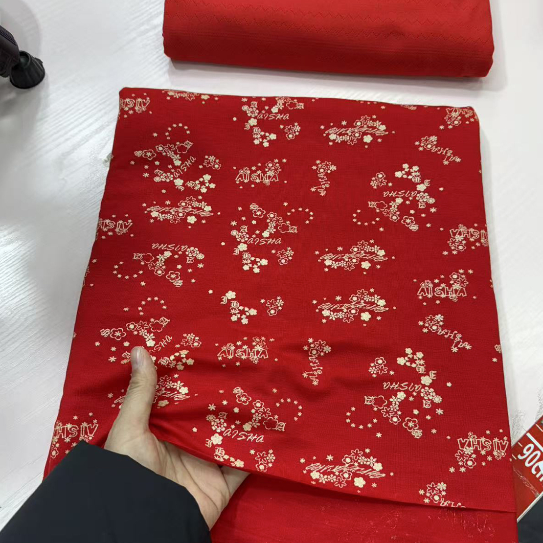 布料大红碎花100支莫代尔1-1.5米多拍连裁