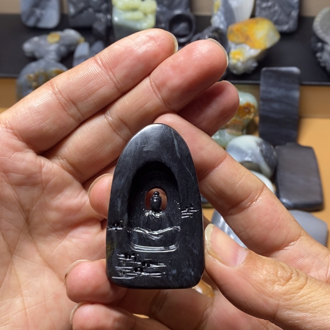 和田玉颈饰未镶嵌