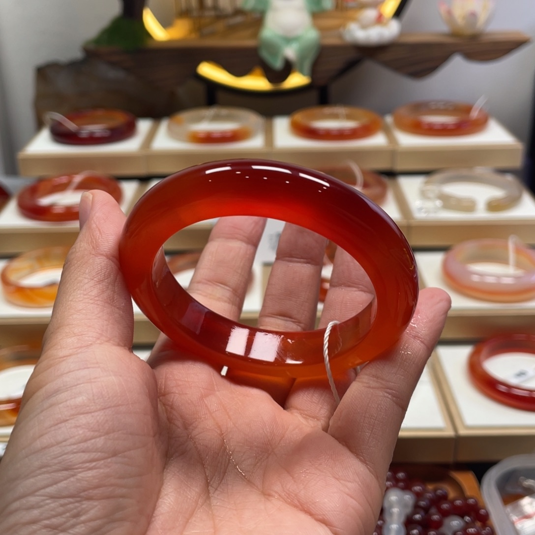 玛瑙/玉髓未镶嵌手镯