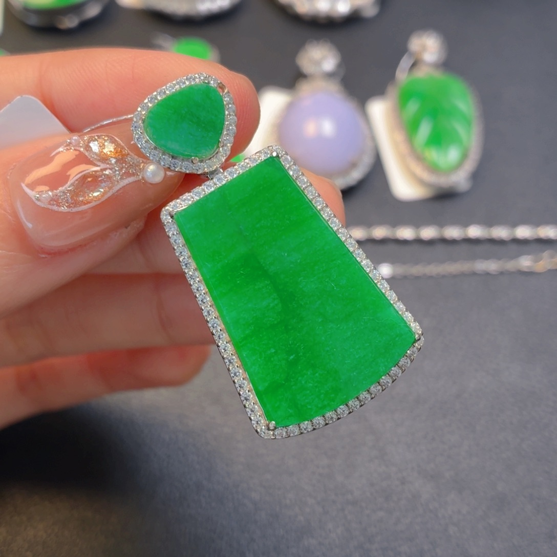 翡翠银S925镶嵌颈饰