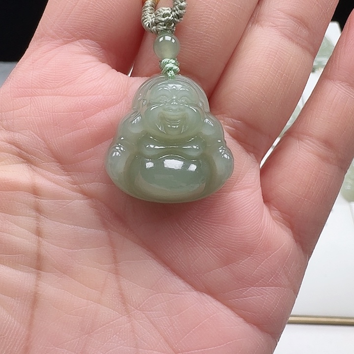 只***o和田玉未镶嵌颈饰