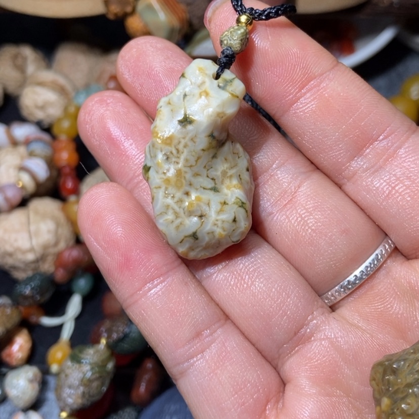 【闪购商品】玛瑙/玉髓颈饰合金瑶**师