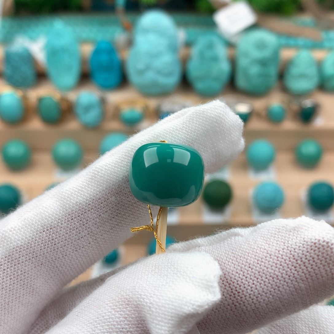 绿松石配饰未镶嵌13.8-11.5