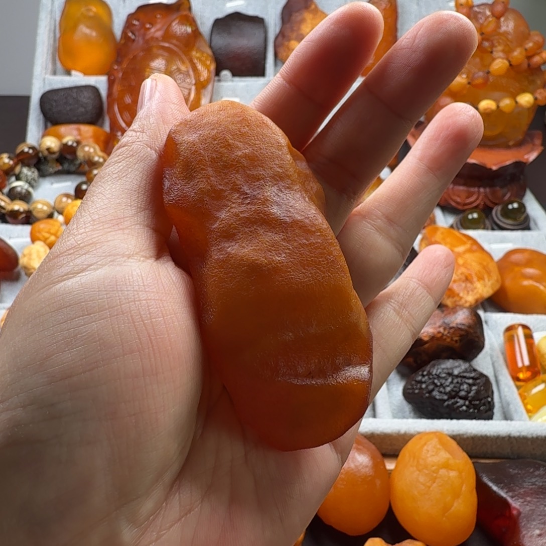 定制琥珀未镶嵌手把件原石