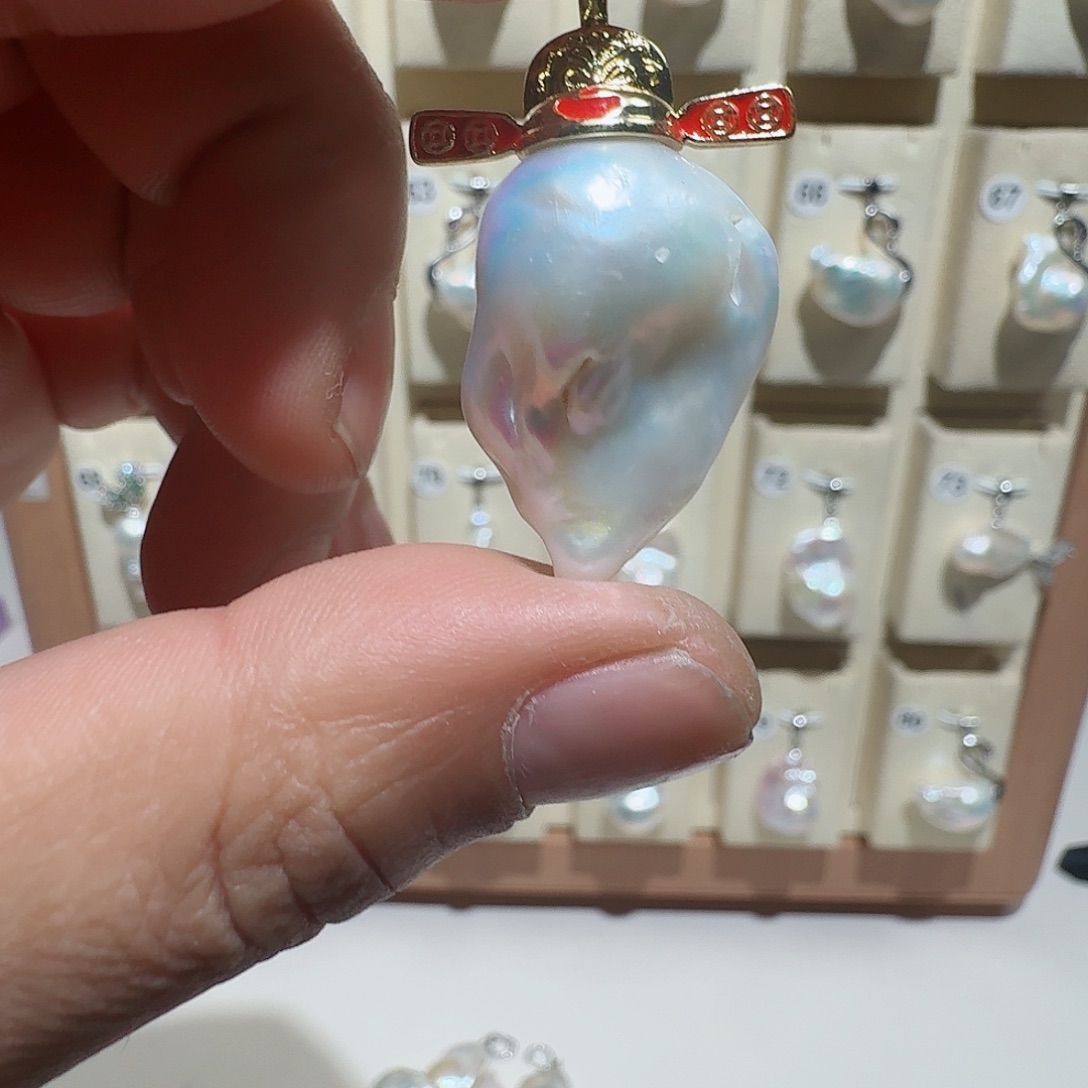 淡水珍珠合金颈饰