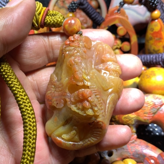 玛瑙/玉髓颈饰未镶嵌