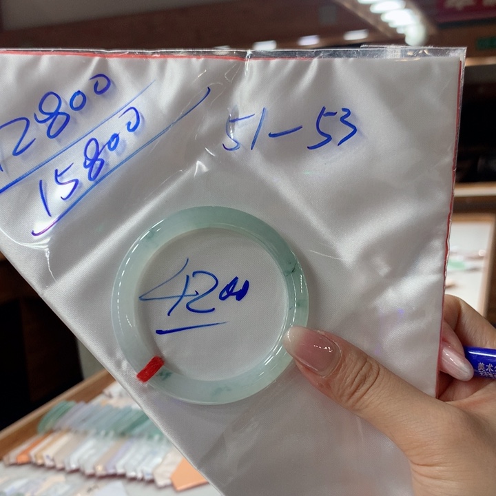 翡翠手镯未镶嵌买断