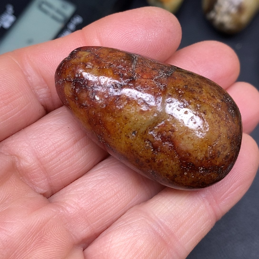 和田玉未镶嵌珠宝奇石