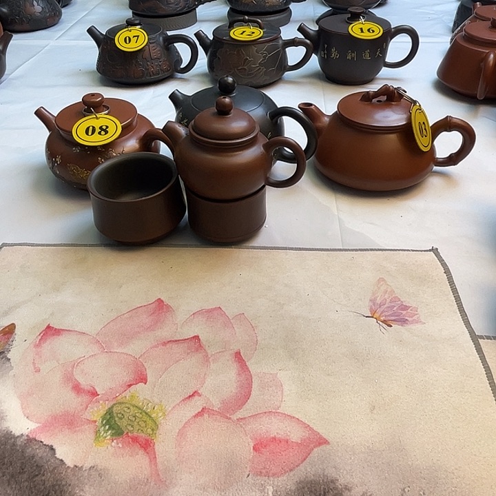 广西钦州坭兴陶茶壶