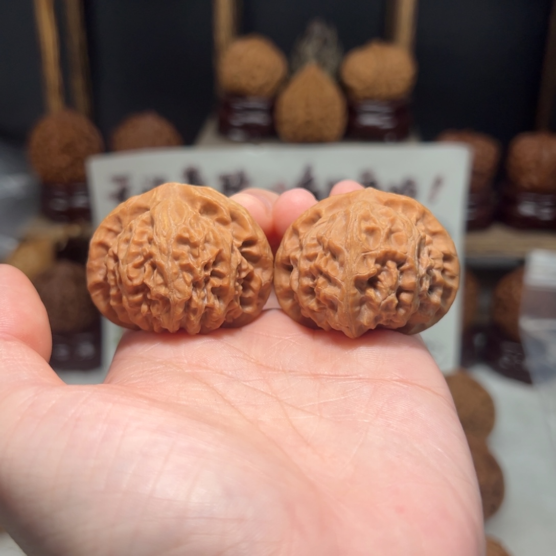 文玩核桃吊坠宫灯