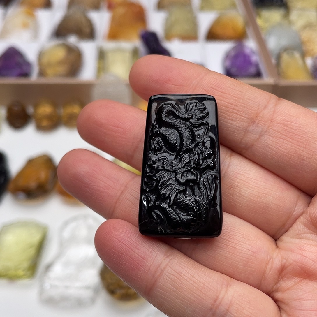 隐***园未镶嵌颈饰水晶定制