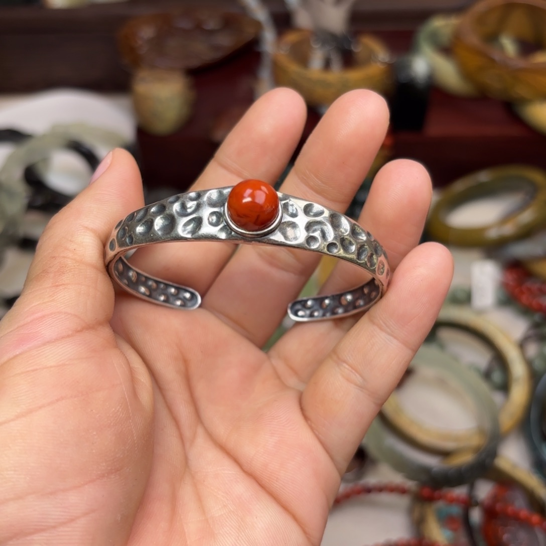 南红玛瑙戒指未镶嵌莫*冯