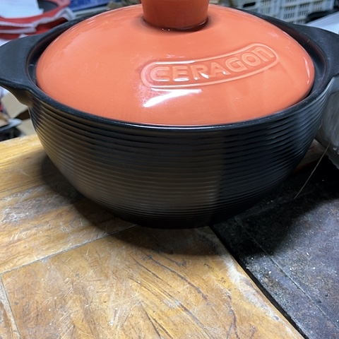 微瑕，明火，口径24厘米，高度11，3L变形针孔