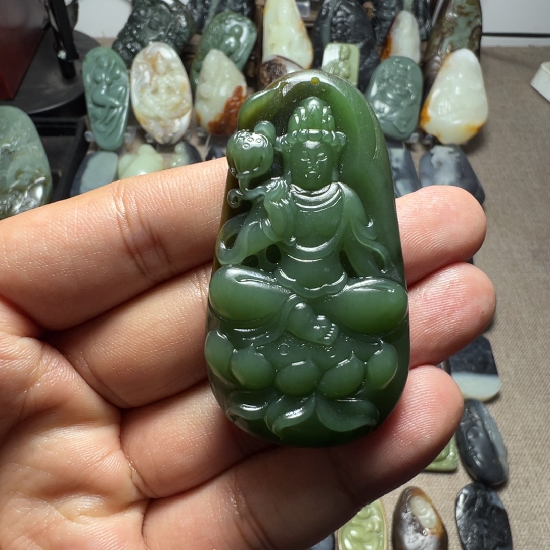 和田玉未镶嵌挂件观音