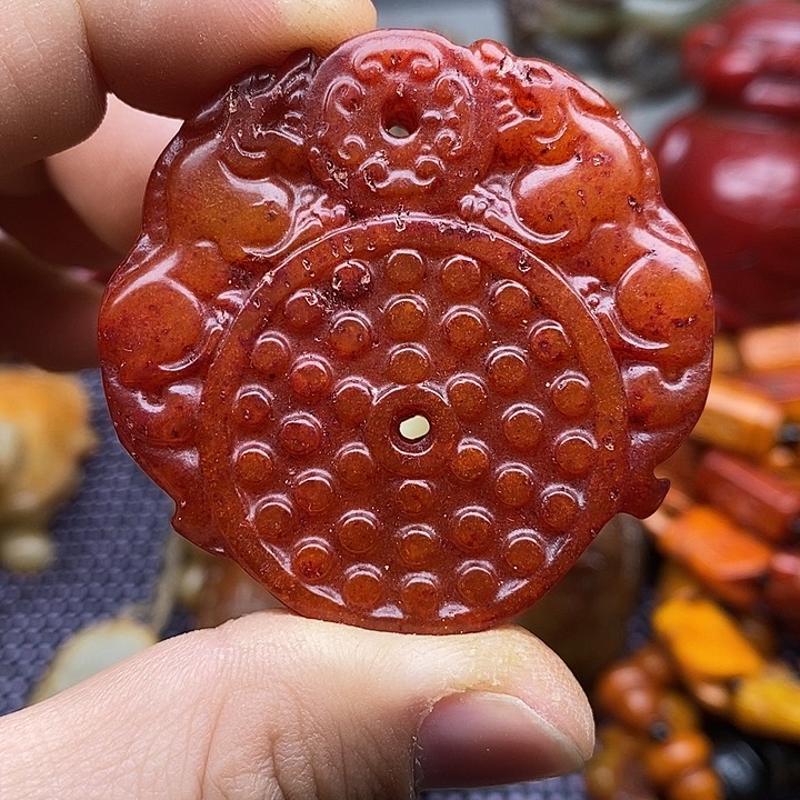 未镶嵌蛇纹石玉颈饰