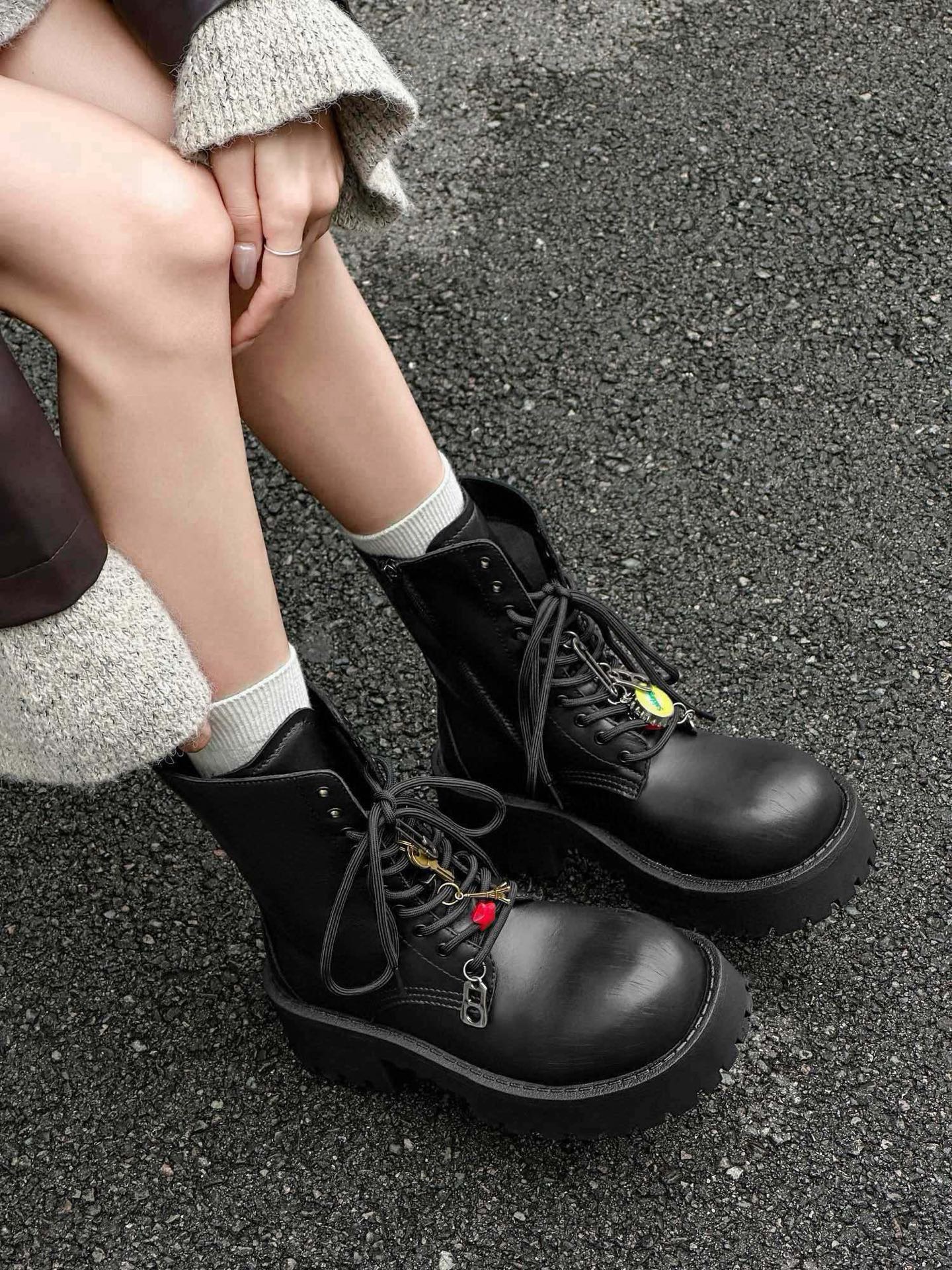 （蓉姐专属）QA新款韩版欧范儿马丁靴 39-7995