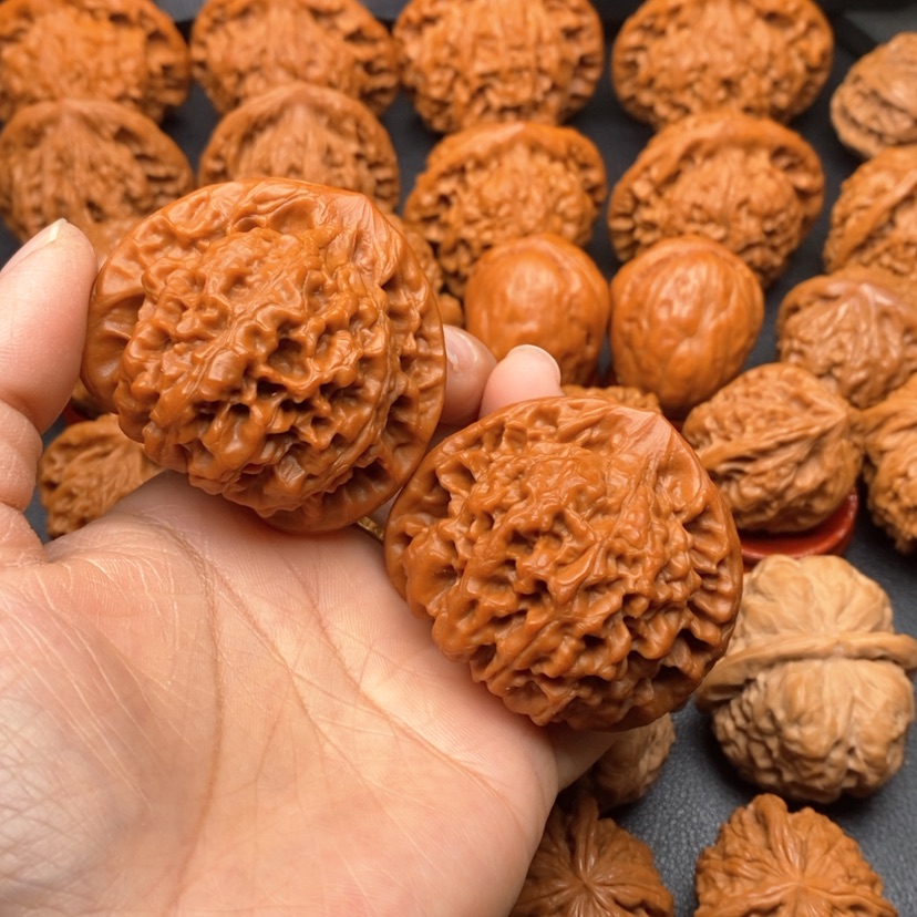 【闪购商品】文玩核桃把件飞*官帽