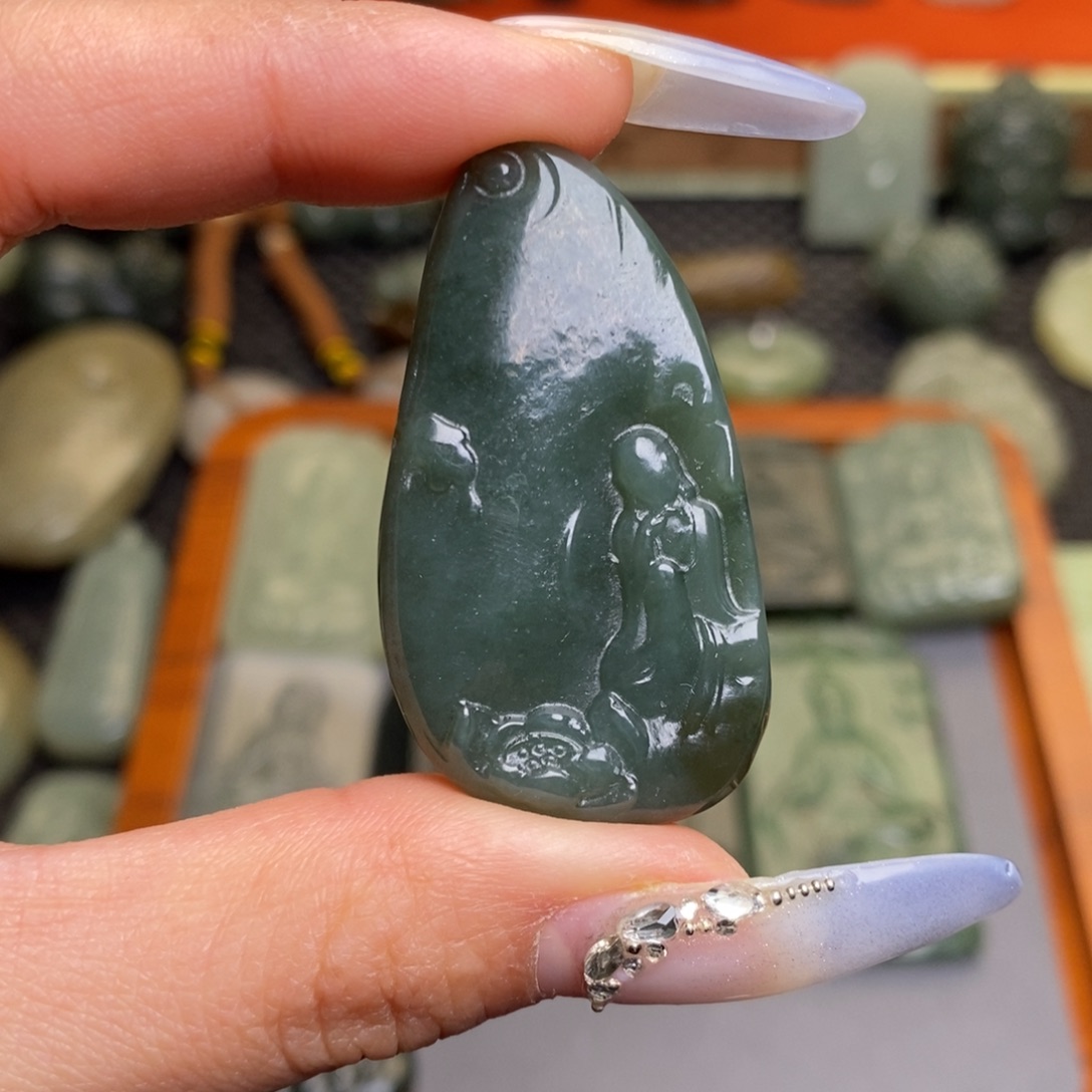 和田玉颈饰未镶嵌