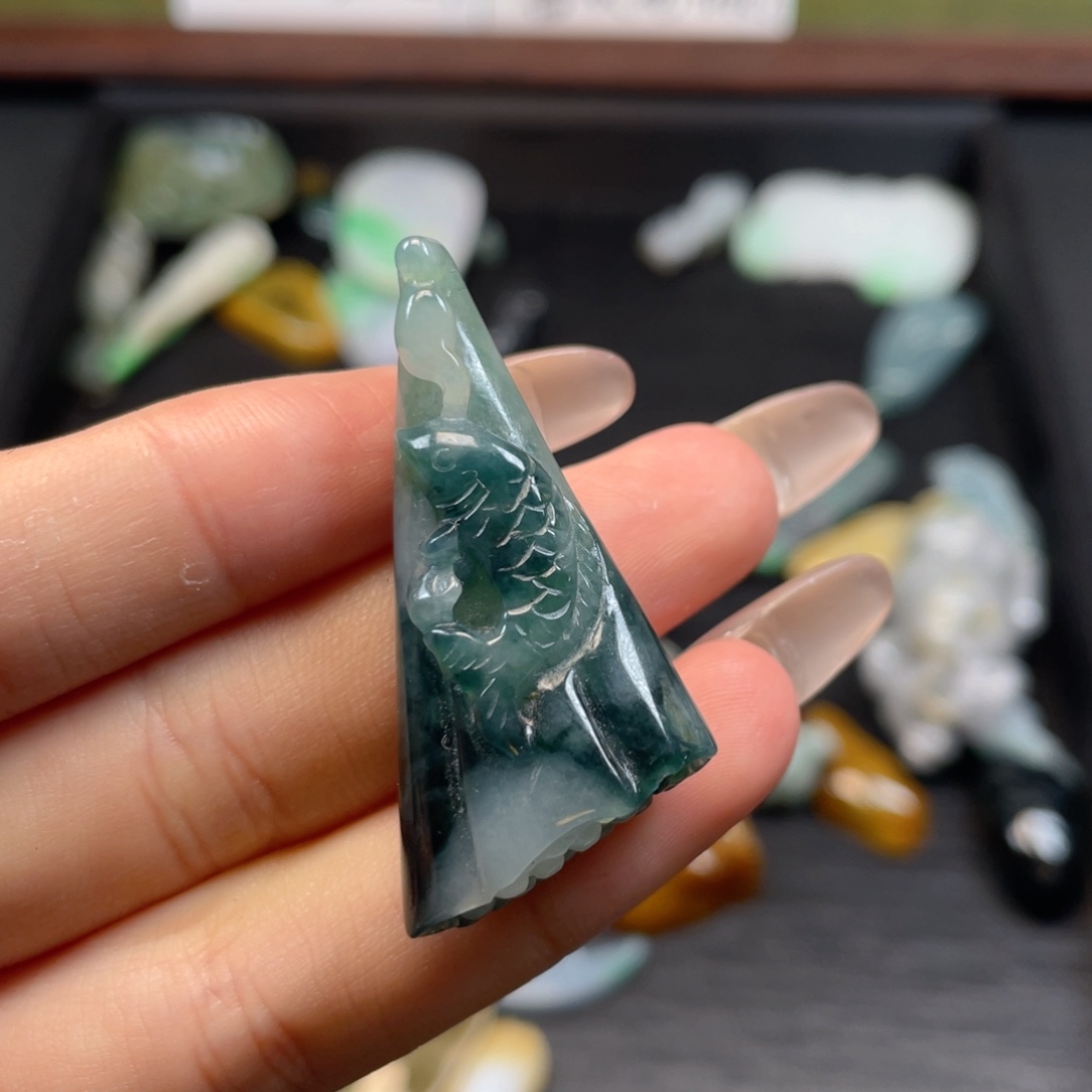 定制翡翠未镶嵌翡翠