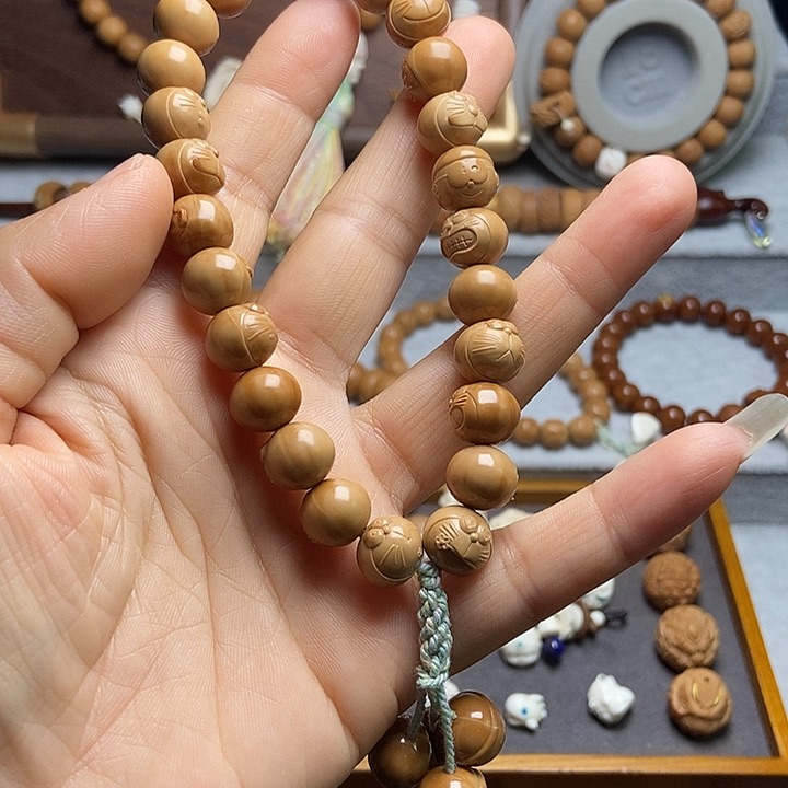 手串桃核?****点 孔瑕疵多啦手持