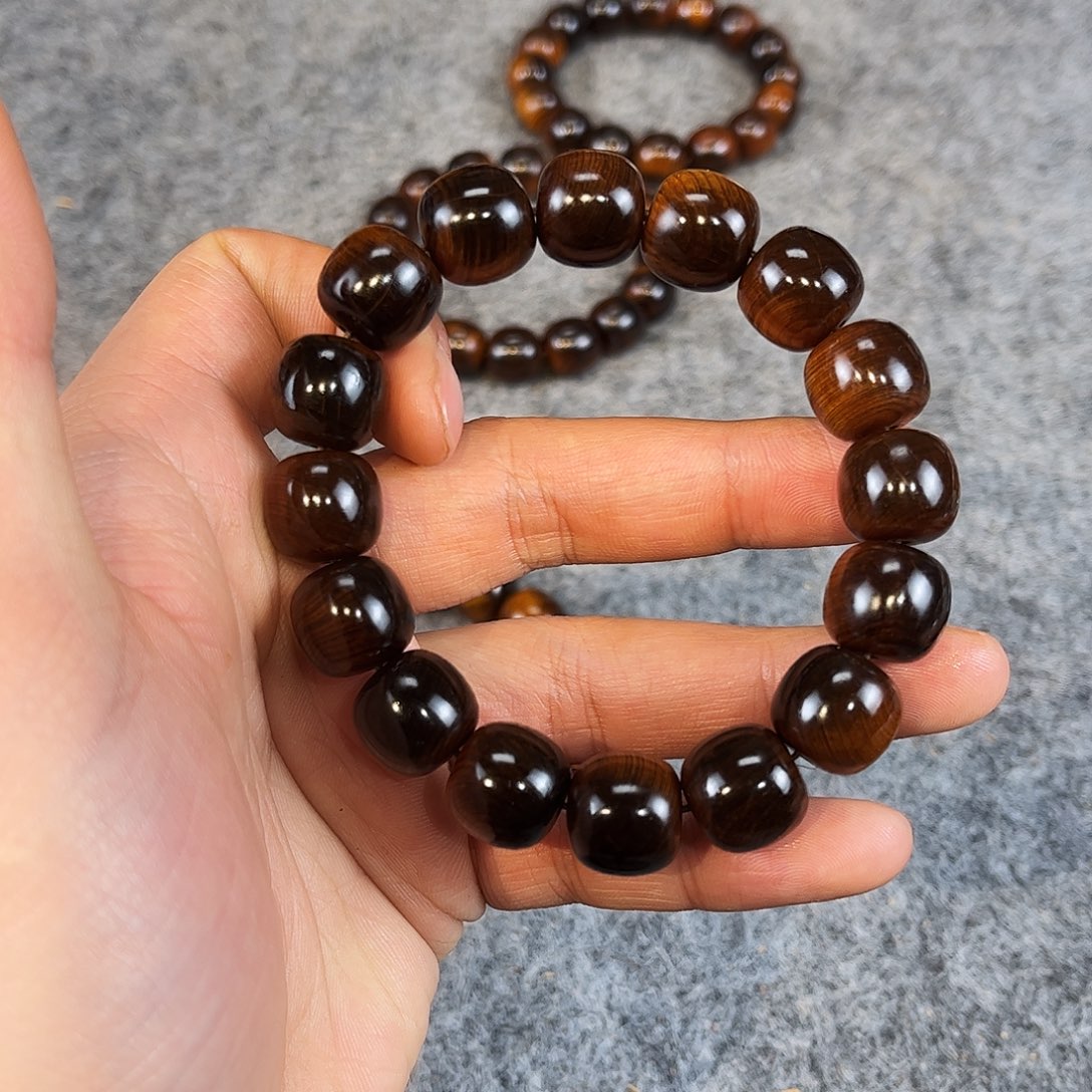 柏木（崖柏）绿色手串1.3/1.4崖柏五灵脂