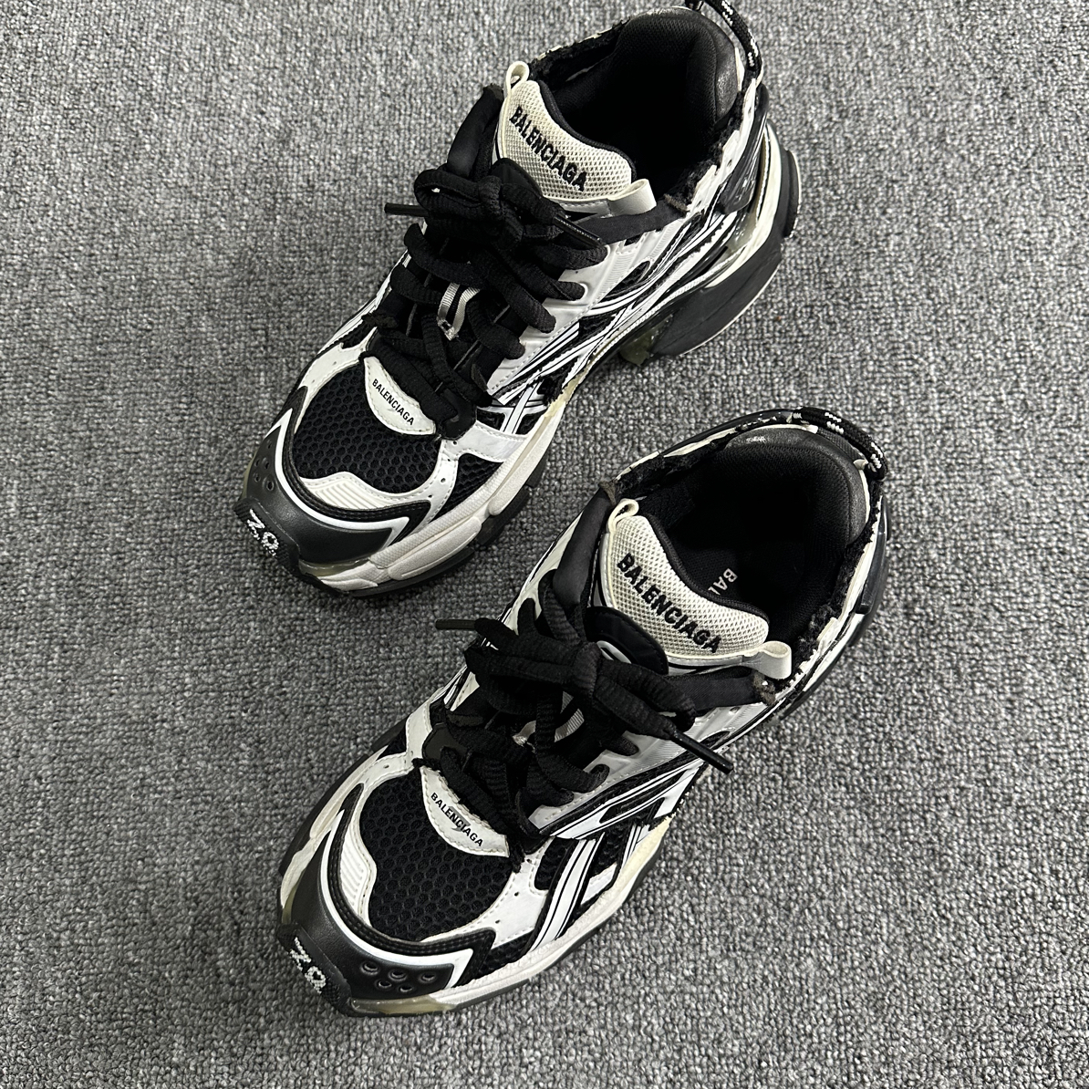 99新 Balenciaga/巴黎世家 runner 黑白 老爹鞋 女款 38