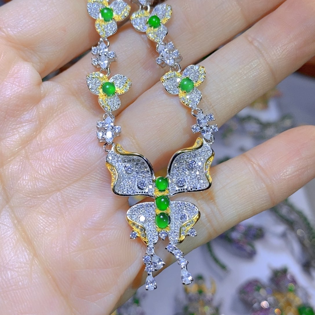 翡翠颈饰银S925镶嵌天然翡翠