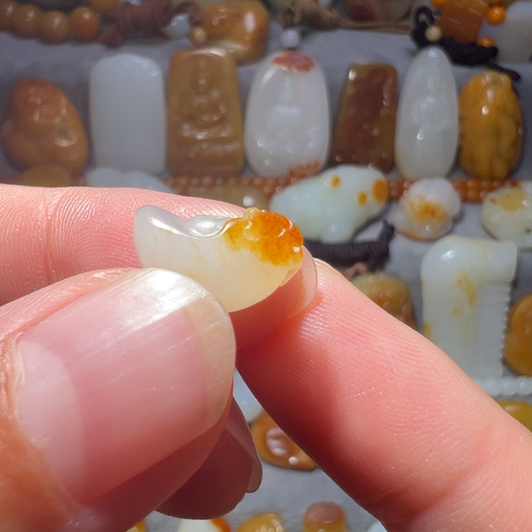 和田玉未镶嵌吊坠(不含链)