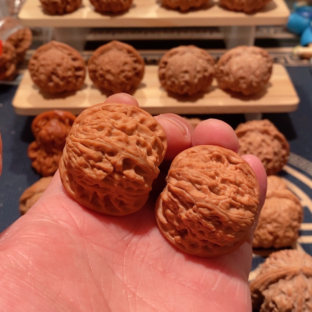 文玩核桃吊坠一**晨磨盘38