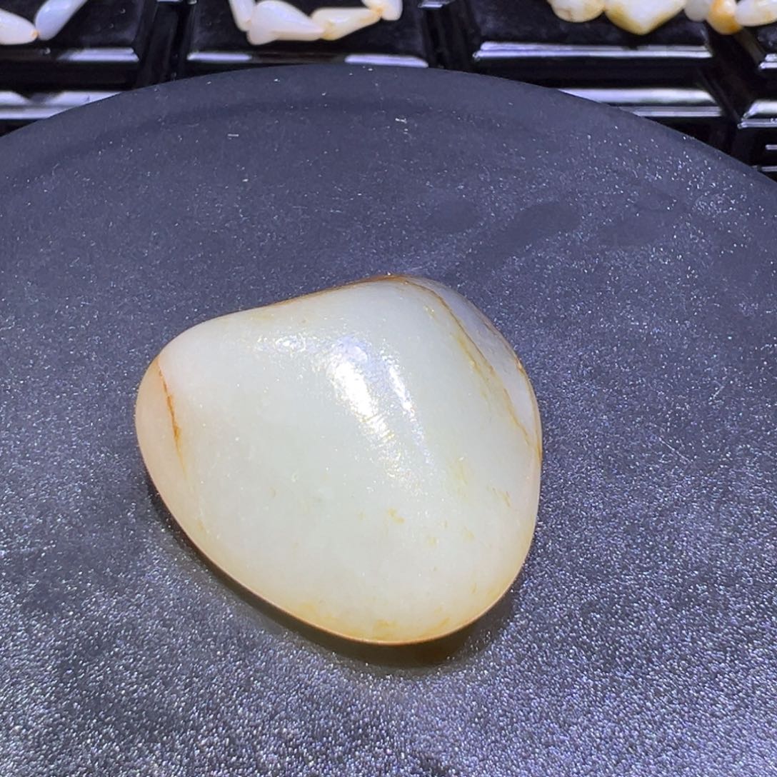 和田玉（子料）未镶嵌颈饰27克-11