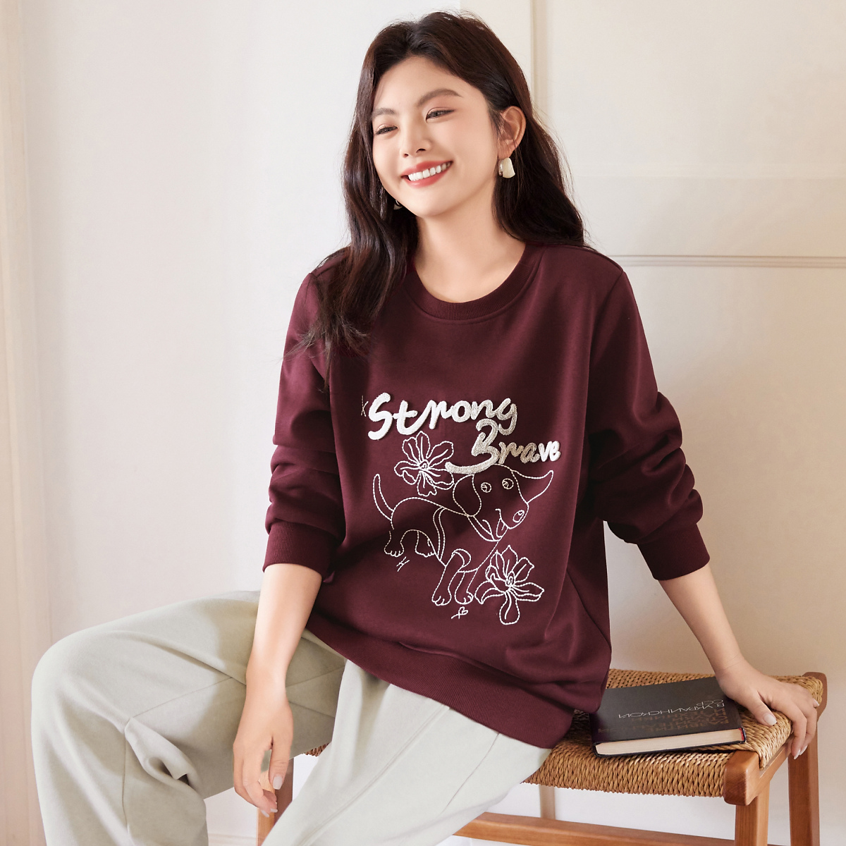 【加厚银狐绒】MsShe大码女装新款冬装宽松牙刷绣卫衣女Q2511018