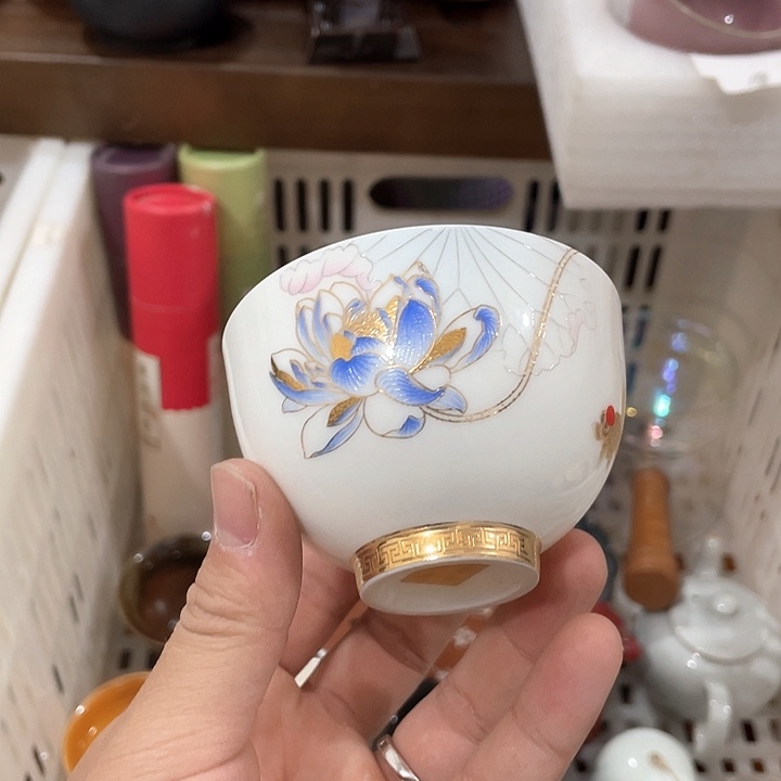 陶瓷茶具全部清清完回家过年