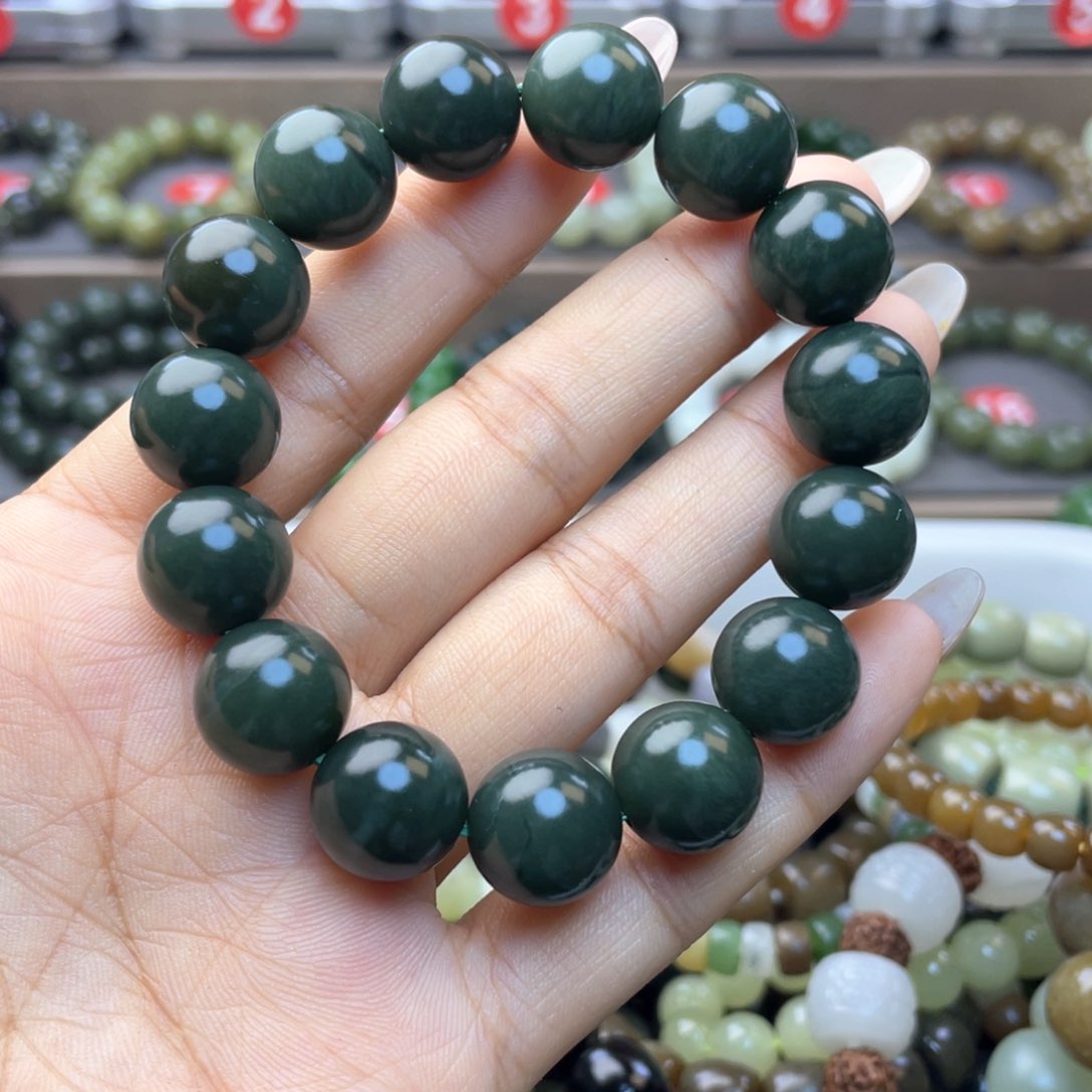 和田玉手串未镶嵌