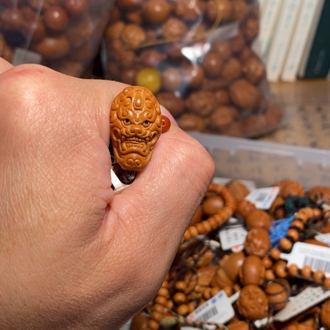 橄榄核手串/手链新年快樂