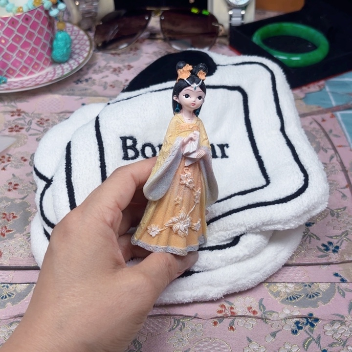 瓷片hhgggghhhhvvhjjjjhhhh