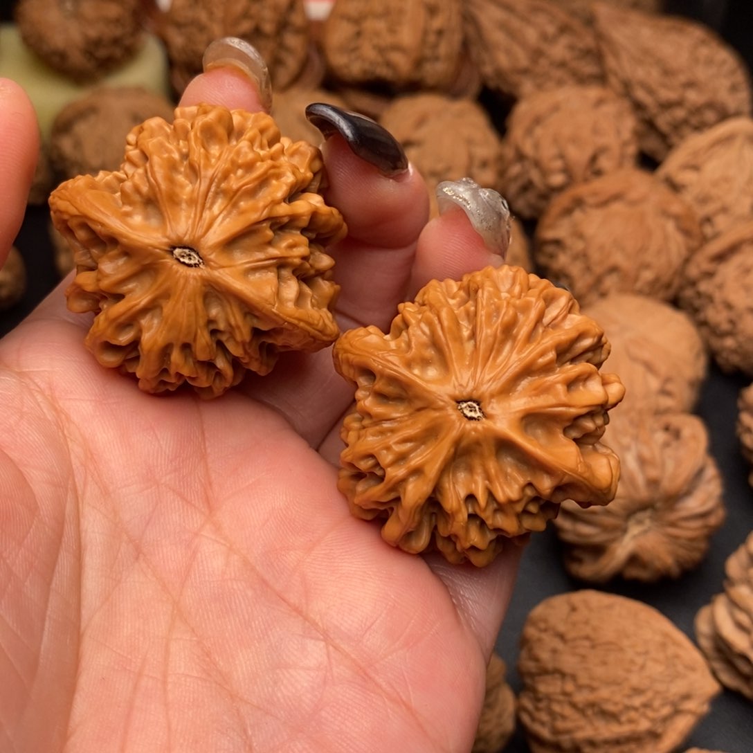 【闪购商品】七**丶文玩核桃秦闷