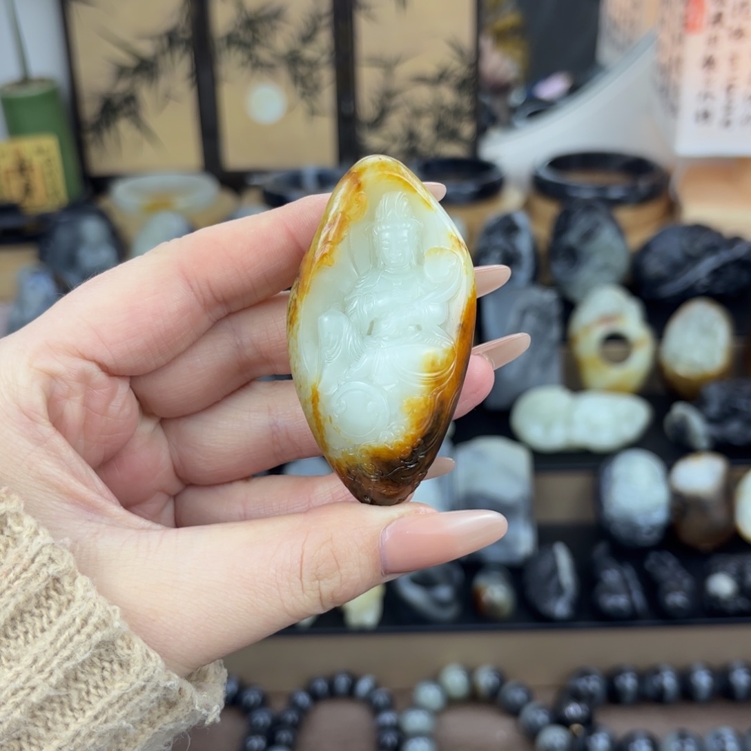 邂***️和田玉未镶嵌颈饰