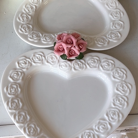 白瓷微瑕爱心拍一发二送瑕疵花朵