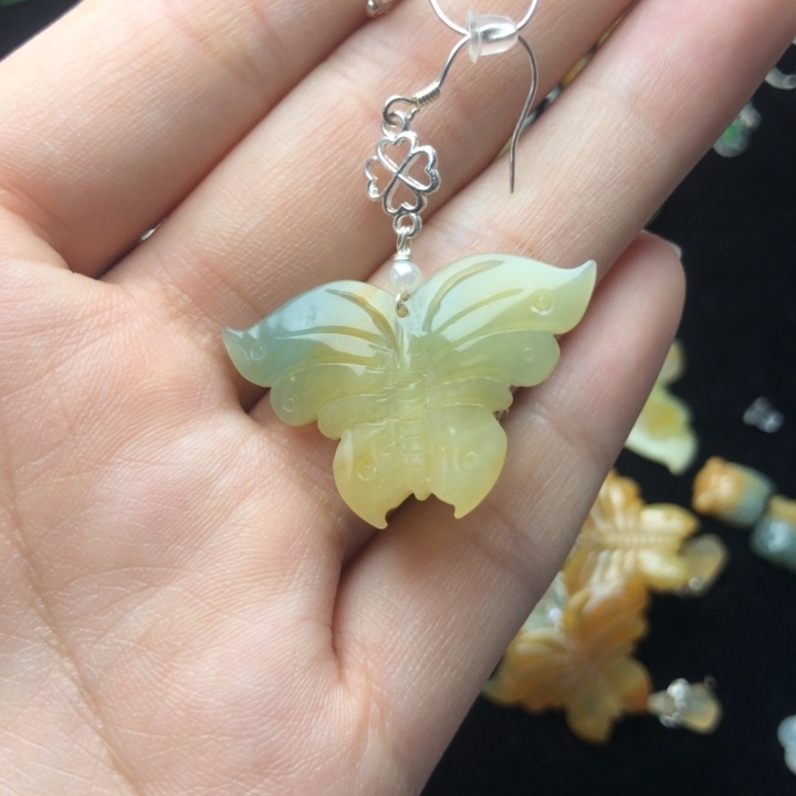 蛇纹石玉耳饰合金张****常