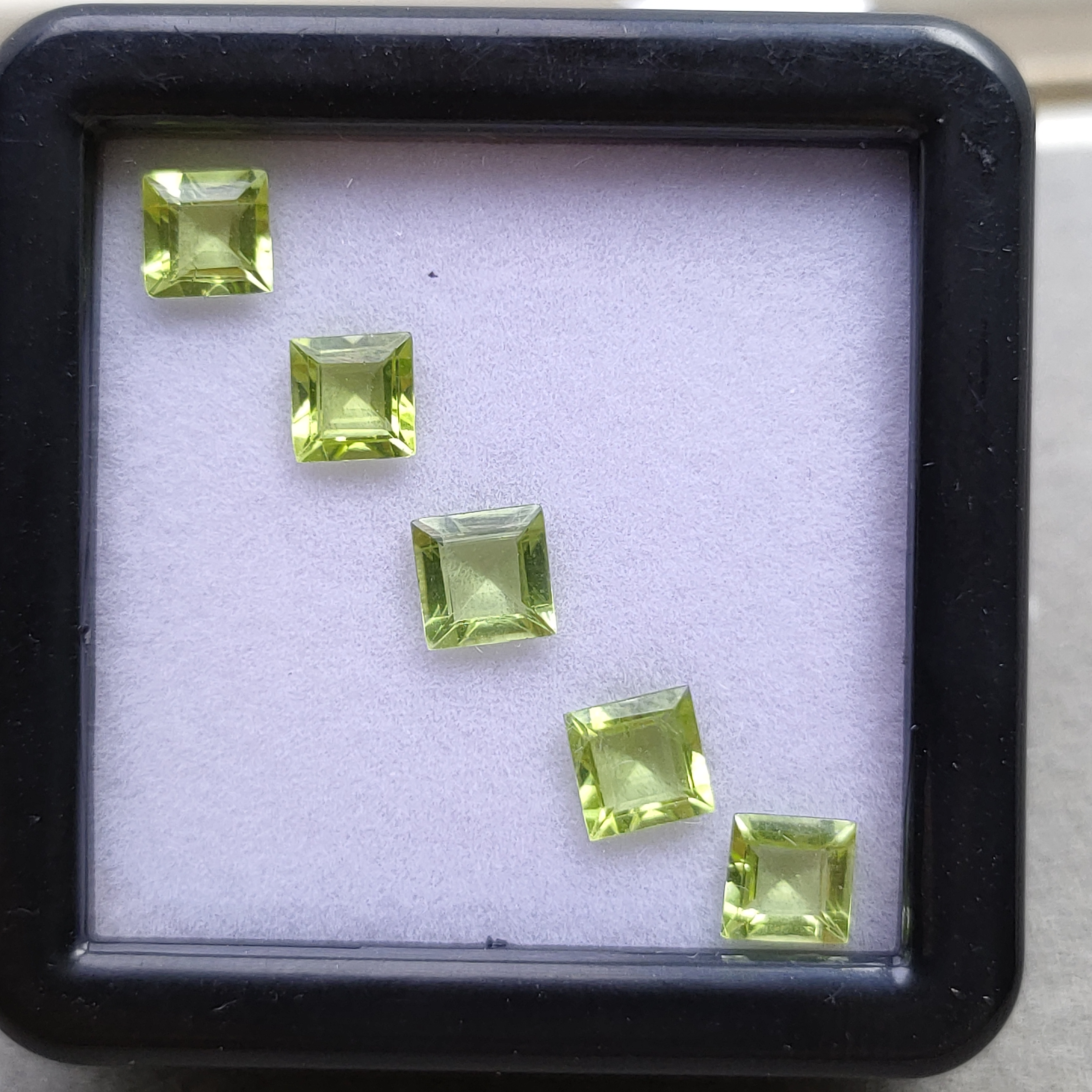 方形橄榄石5P-2.79ct(01079908)0717