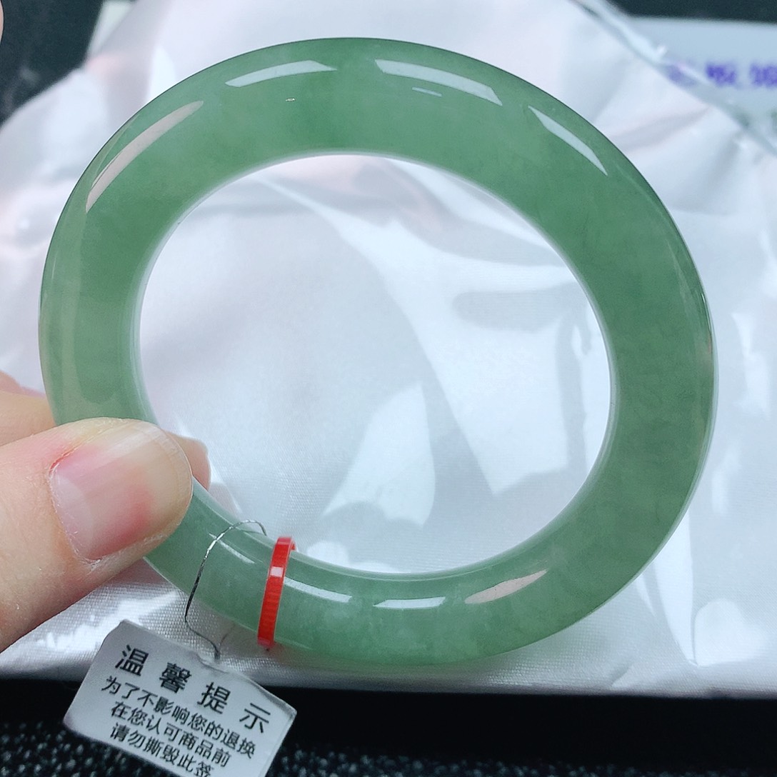 翡翠手镯未镶嵌53胖圆