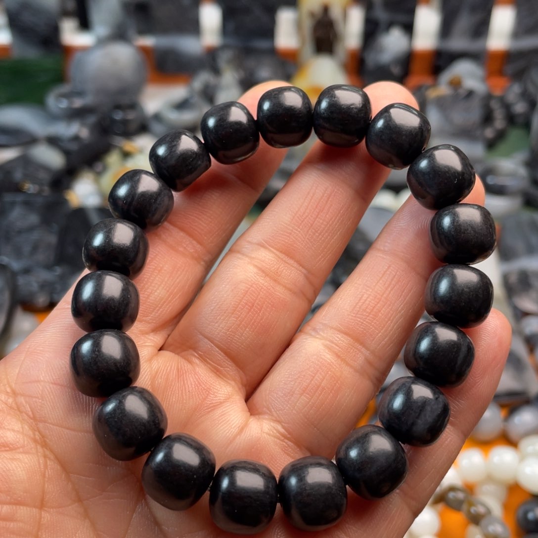 和田玉手串未镶嵌