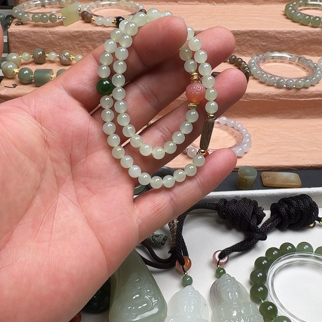 和田玉未镶嵌手链