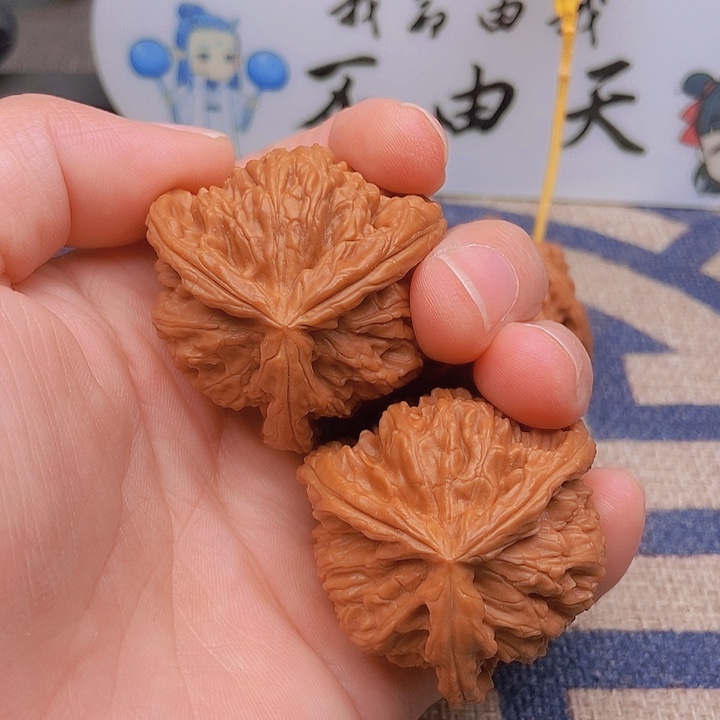 吊坠文玩核桃异***族三棱