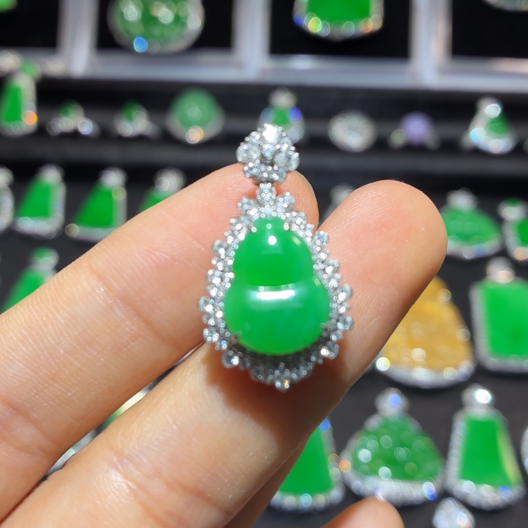 翡翠18K金镶嵌吊坠(不含链)翡翠