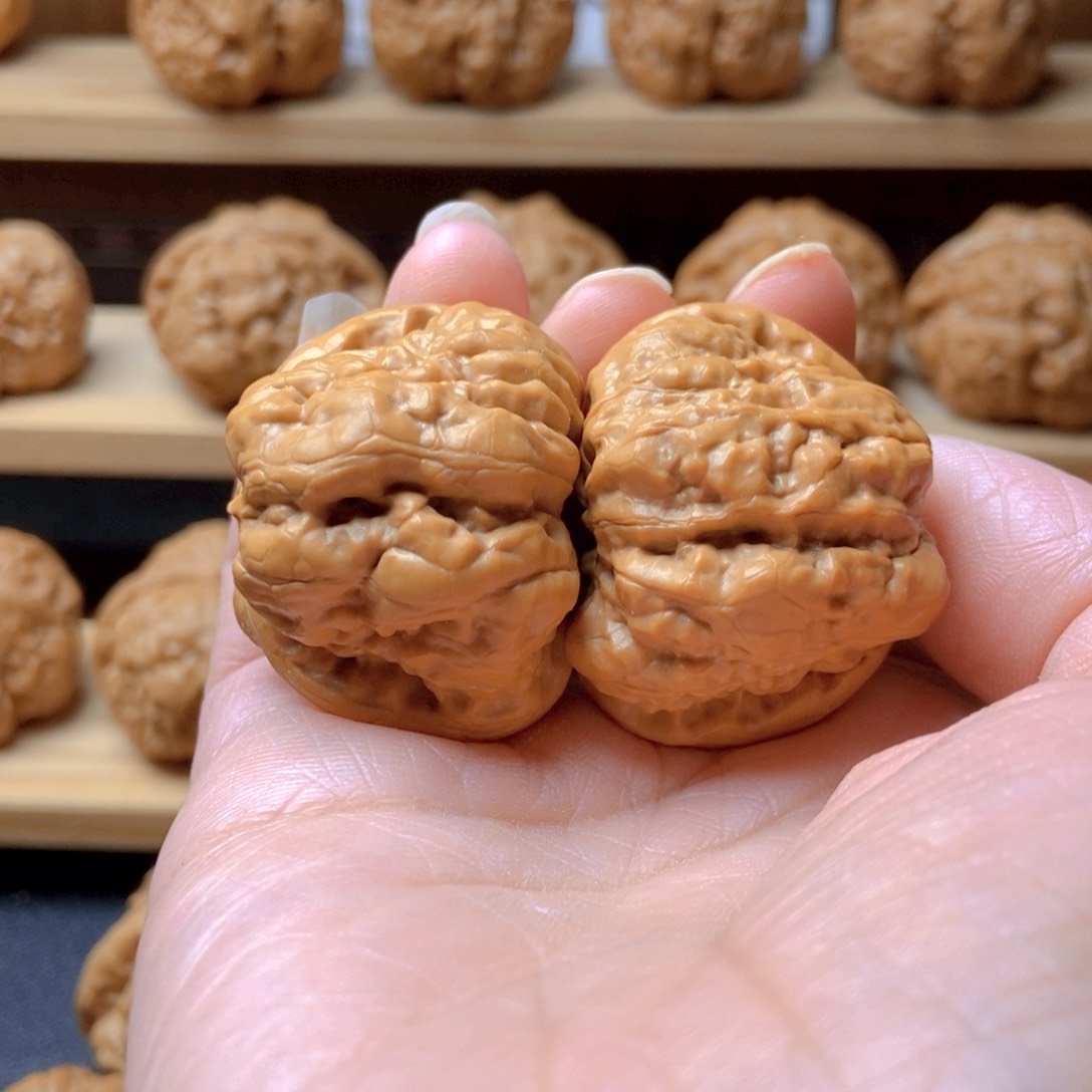 文玩核桃吊坠冰****i蛤蟆头