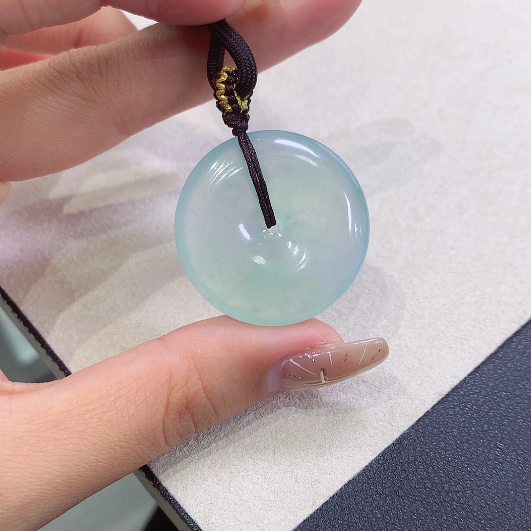 翡翠未镶嵌吊坠(不含链)29.9-5.8