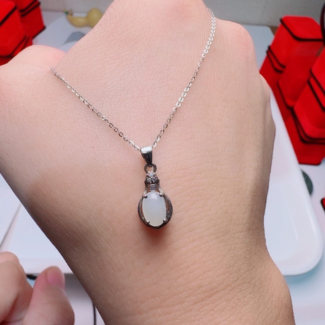 翡翠银S925镀金镶嵌颈饰